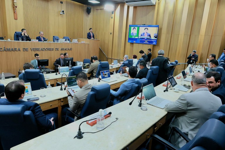 Parlamentares repercutem falta de atendimento neonatal em maternidade, problemas de mobilidade urbana e aprovação de MP que prejudica direitos das pessoas com deficiência 