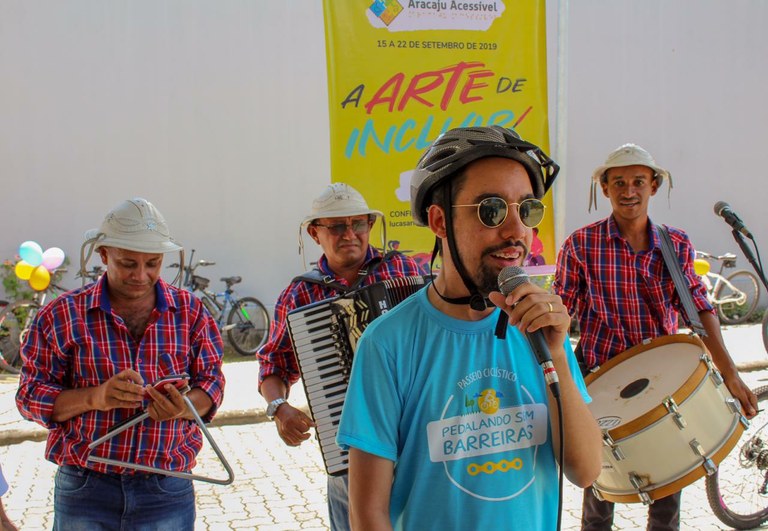 Passeio ciclístico Pedalando Sem Barreiras marca início da Semana Aracaju Acessível