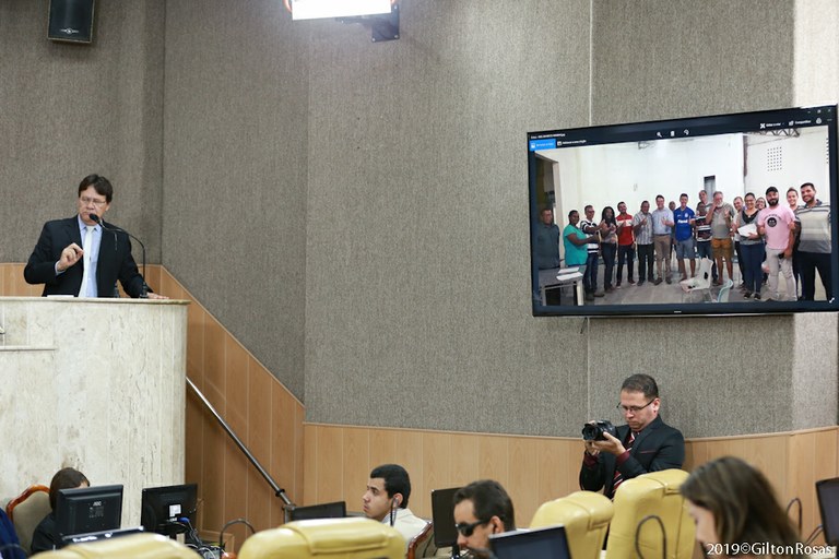 Pastor Alves cobra agilidade nas obras do bairro Marivan