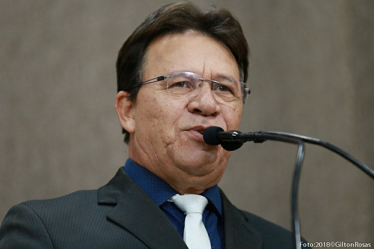 Pastor Alves comunica inauguração do novo templo "Catedral da Fé"