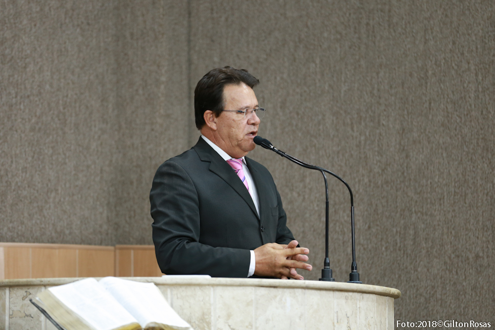 Pastor Alves comunica Natal solidário no Marivan e 17 de Março