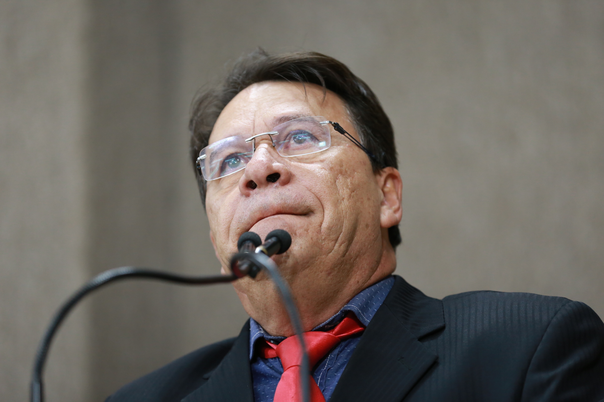 Pastor Alves convoca imprensa para uma coletiva