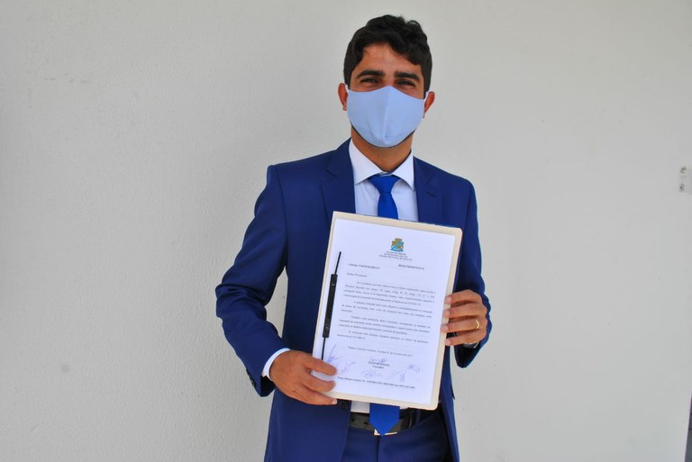 Pastor Diego protocola requerimento para a Criação da Comissão de Enfrentamento à Pandemia da Covid-19