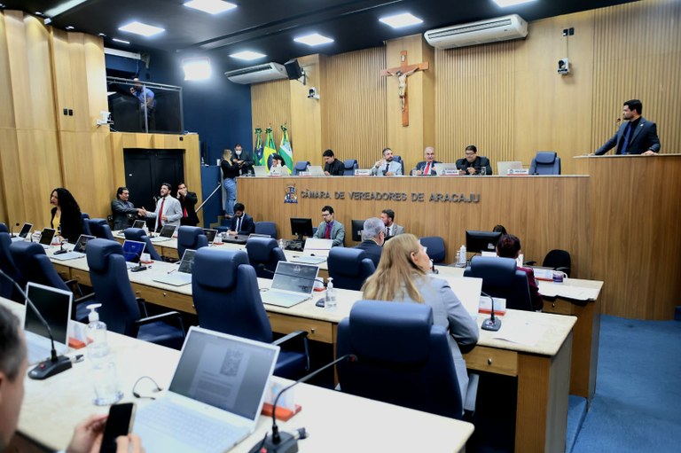 Pequeno Expediente da CMA debate Plano Diretor, infraestrutura urbana, eventos culturais e direitos dos trabalhadores