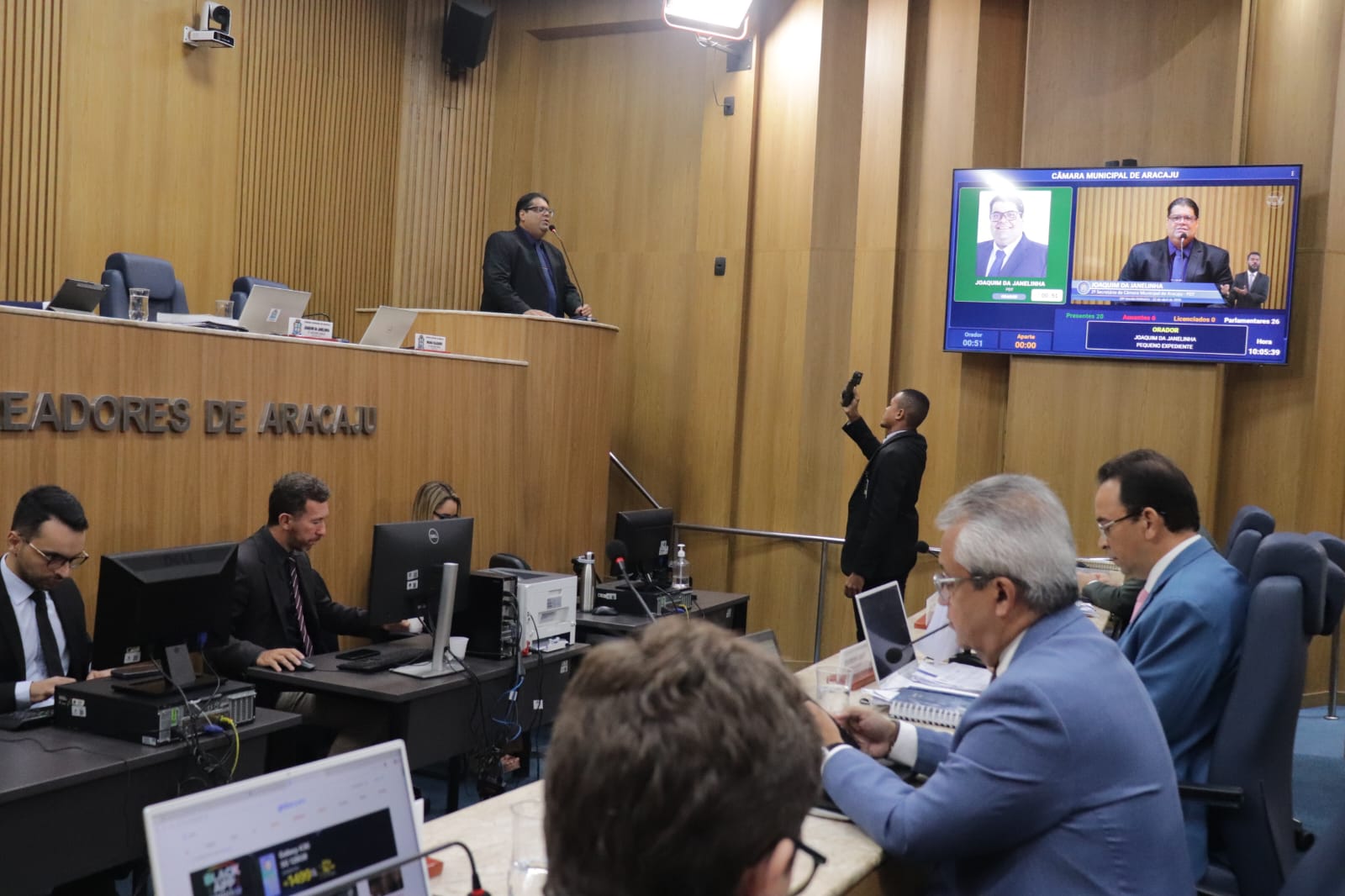 Pequeno Expediente destaca desabastecimento de água, revitalização do Centro e futebol sergipano