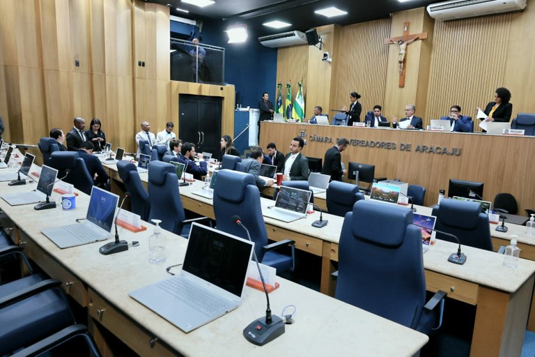 Pequeno Expediente destaca mobilidade urbana, demandas do Marivan e avanços no futebol sergipano