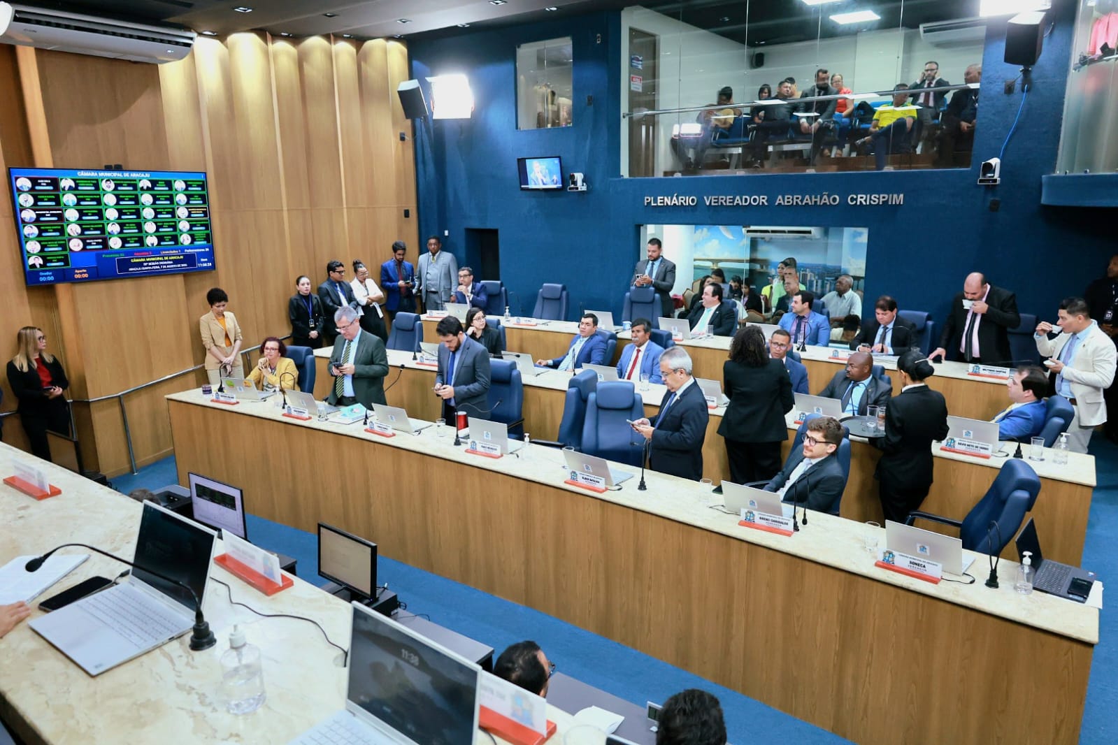 Pequeno Expediente: vereadores se posicionam sobre mobilidade, violência contra a mulher, infraestrutura e programas sociais