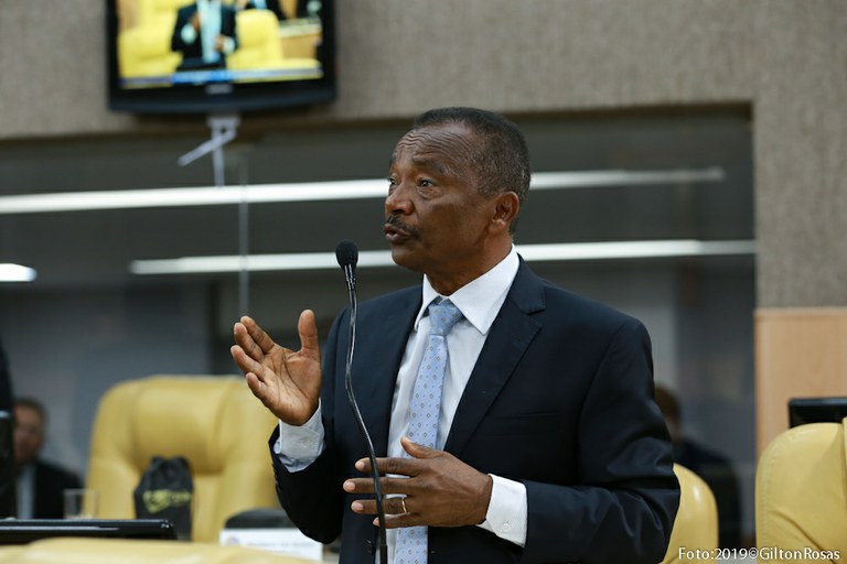 PL cria política pública que favorece o combate ao uso de álcool e drogas entre crianças e adolescentes