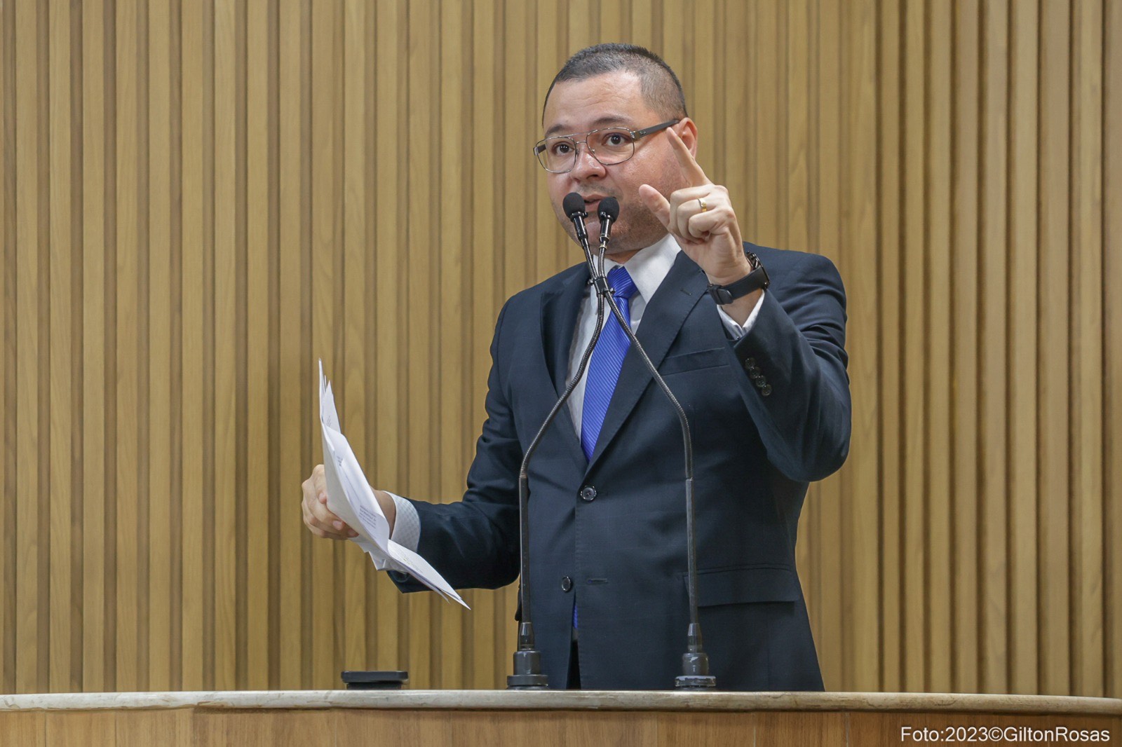 PL de Eduardo Lima que torna a Prefeitura de Aracaju responsável a oferecer vagas em escolas particulares vai ao Plenário