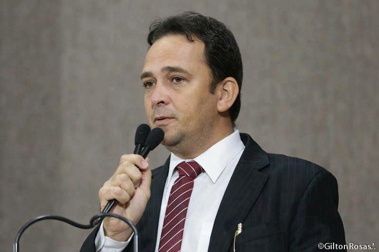 PL de Fábio Meireles visa combater atos de vandalismo em Aracaju
