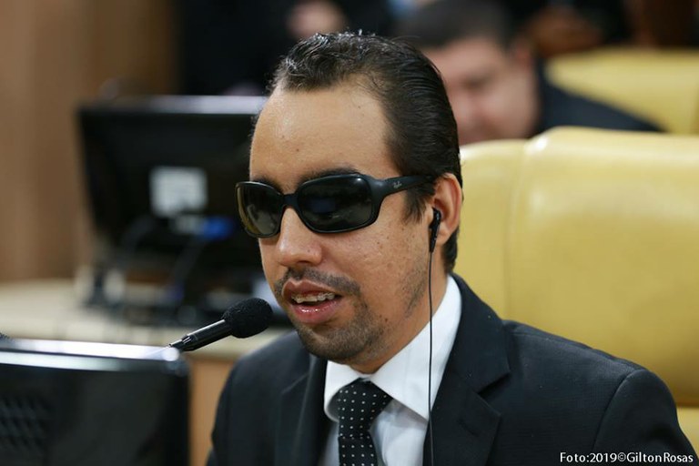 PL de Lucas torna preferenciais todos os assentos dos ônibus em Aracaju