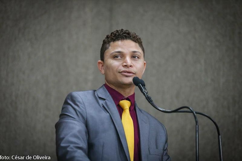 PL de Soneca prevê R$ 1 milhão de verba indenizatória no combate ao coronavírus na periferia de Aracaju