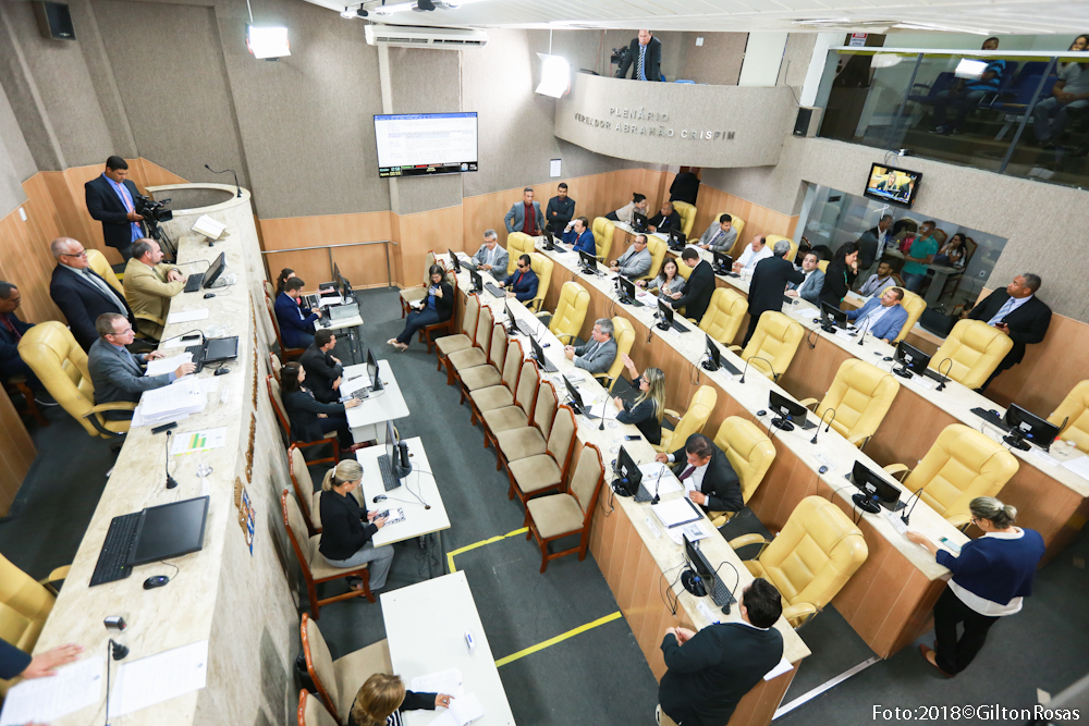 Plenário da Câmara debate 17 proposituras apresentadas pelos parlamentares