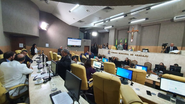 Câmara aprova projetos do Executivo em Redação Final