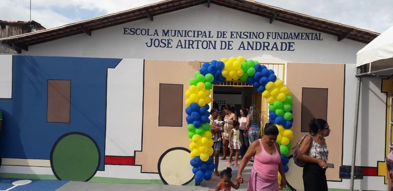 PMA atende indicação de Américo de Deus e reinaugura Emef José Airton de Andrade