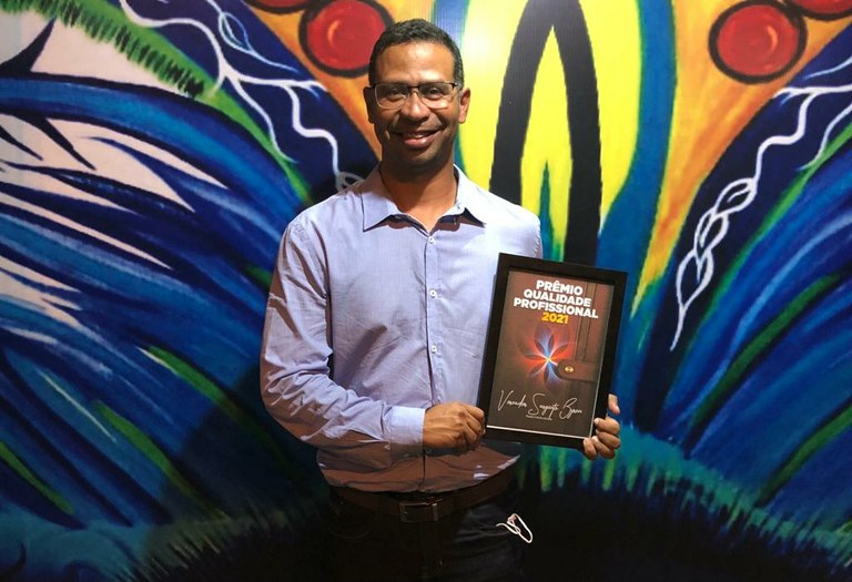 Prêmio Qualidade Profissional: Sargento Byron é reconhecido pelo trabalho social 