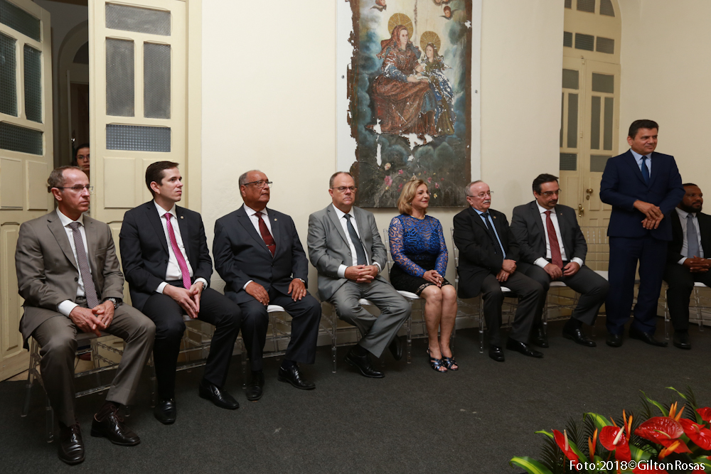 Presidente da CMA acompanha entrega da Ordem do Mérito da Advocacia Pública