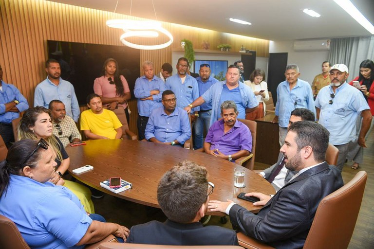 Presidente da CMA e vereadores recebem representantes do transporte alternativo