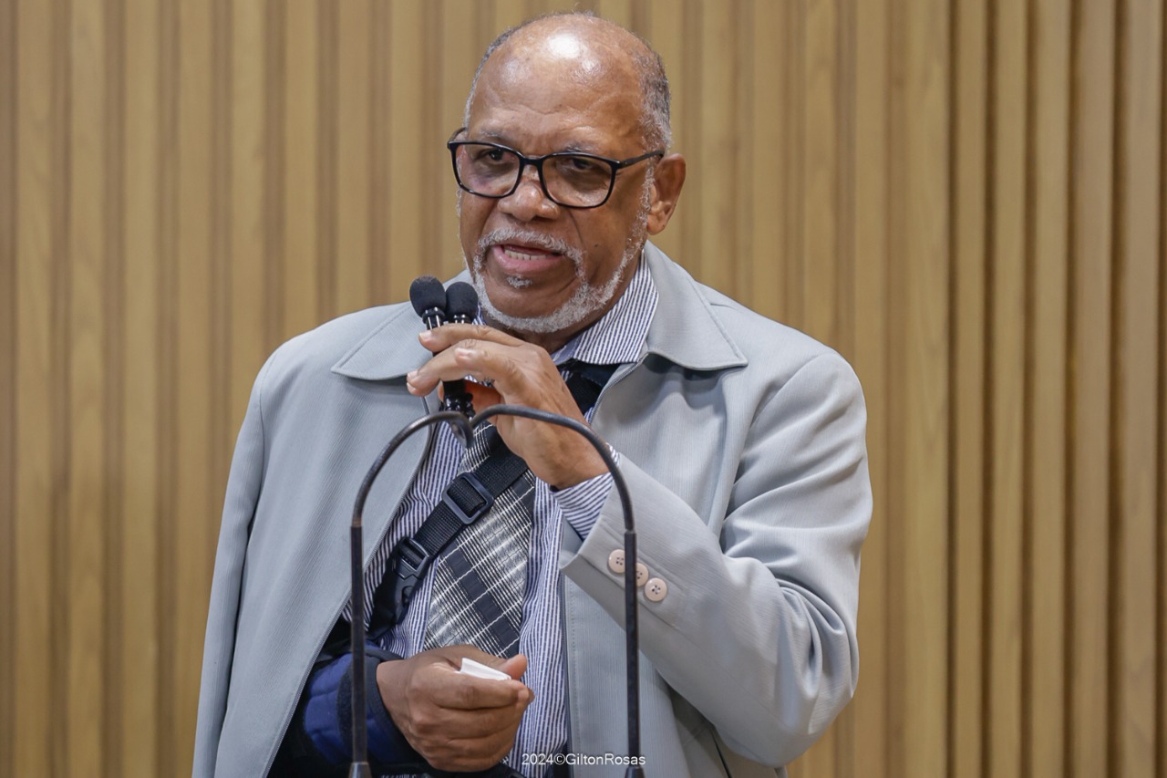 Presidente do Sepuma faz discurso de agradecimento à gestão da Câmara Municipal pelo espaço de diálogo com os servidores do Município 