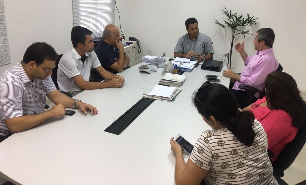 Problemas dos Bairros Luzia e Santos Dumont são tratados na Emsurb