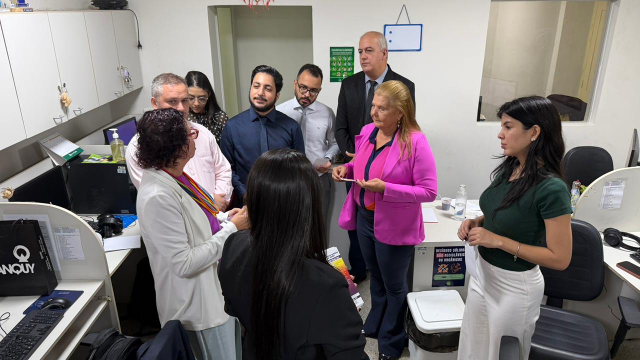 Procuradoria da Mulher promove ação com "violentômetro" e reforça combate à violência contra a mulher 