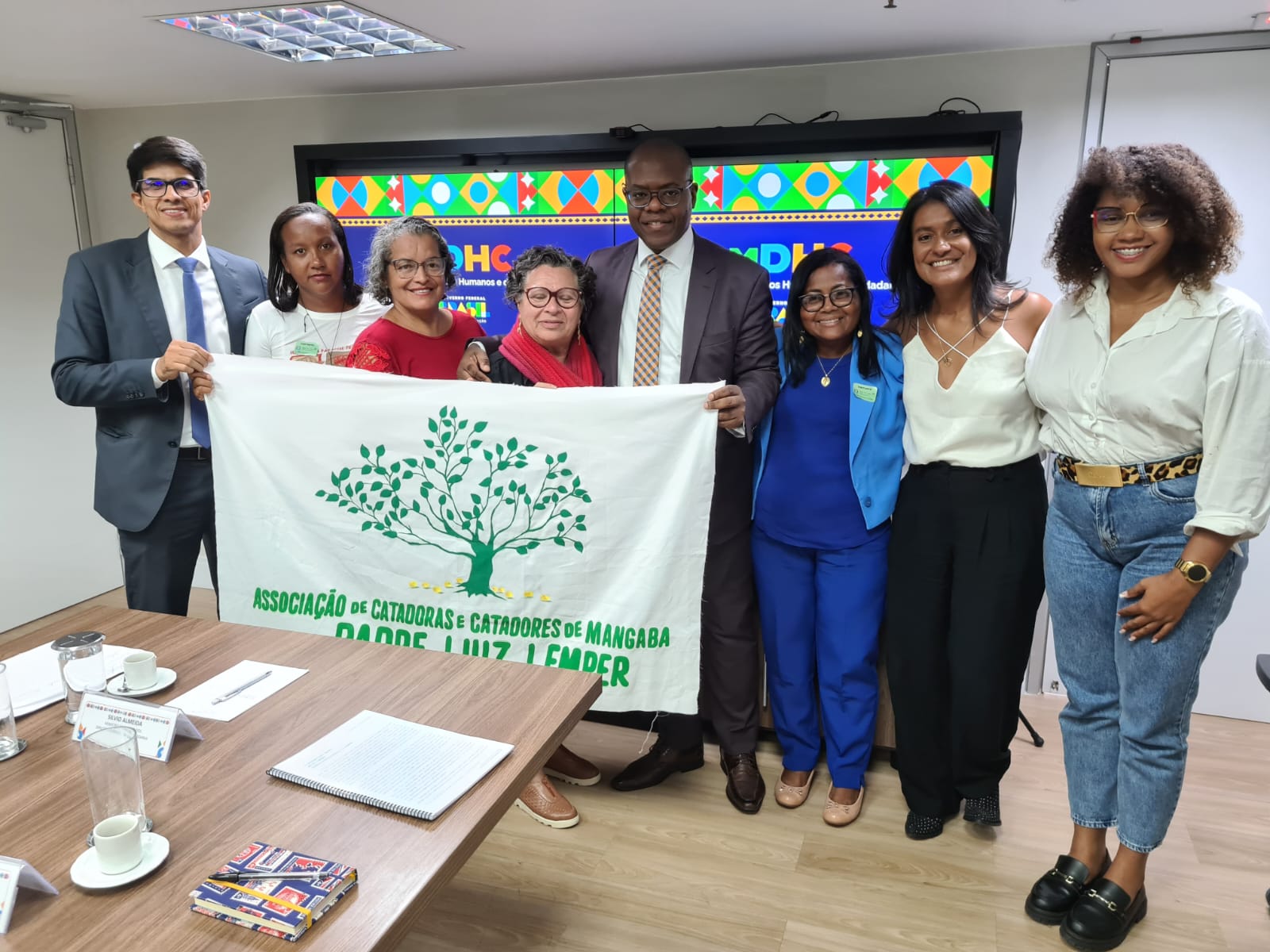 Professora Ângela Melo contribui para diálogos entre catadoras de mangaba do Santa Maria e Governo Federal