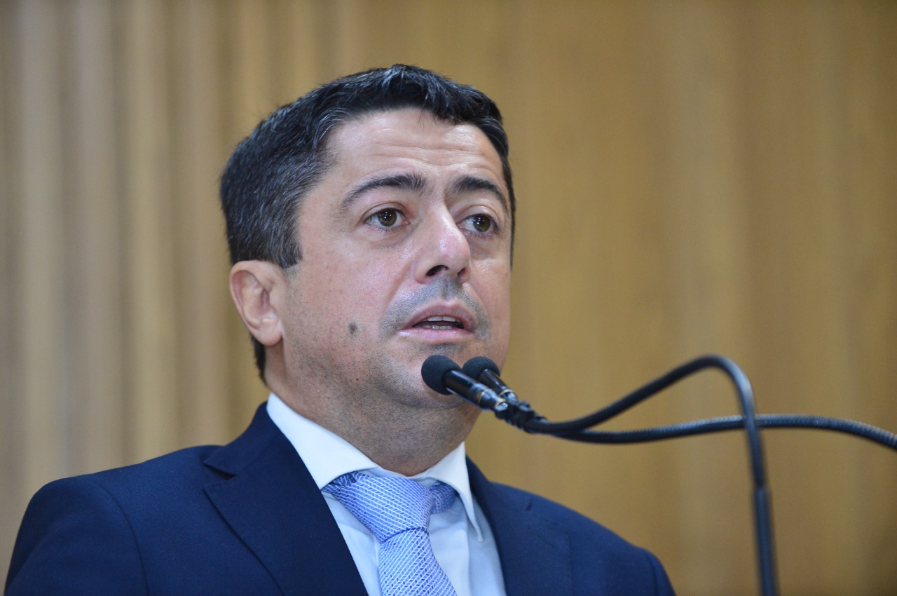 Projeto de Fabiano Oliveira que homenageia Zé Peixe é aprovado em 1° discussão na CMA