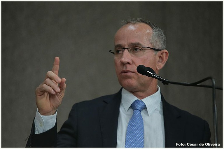 Projeto de Lei de Nitinho irá regularizar imóveis junto à Emurb