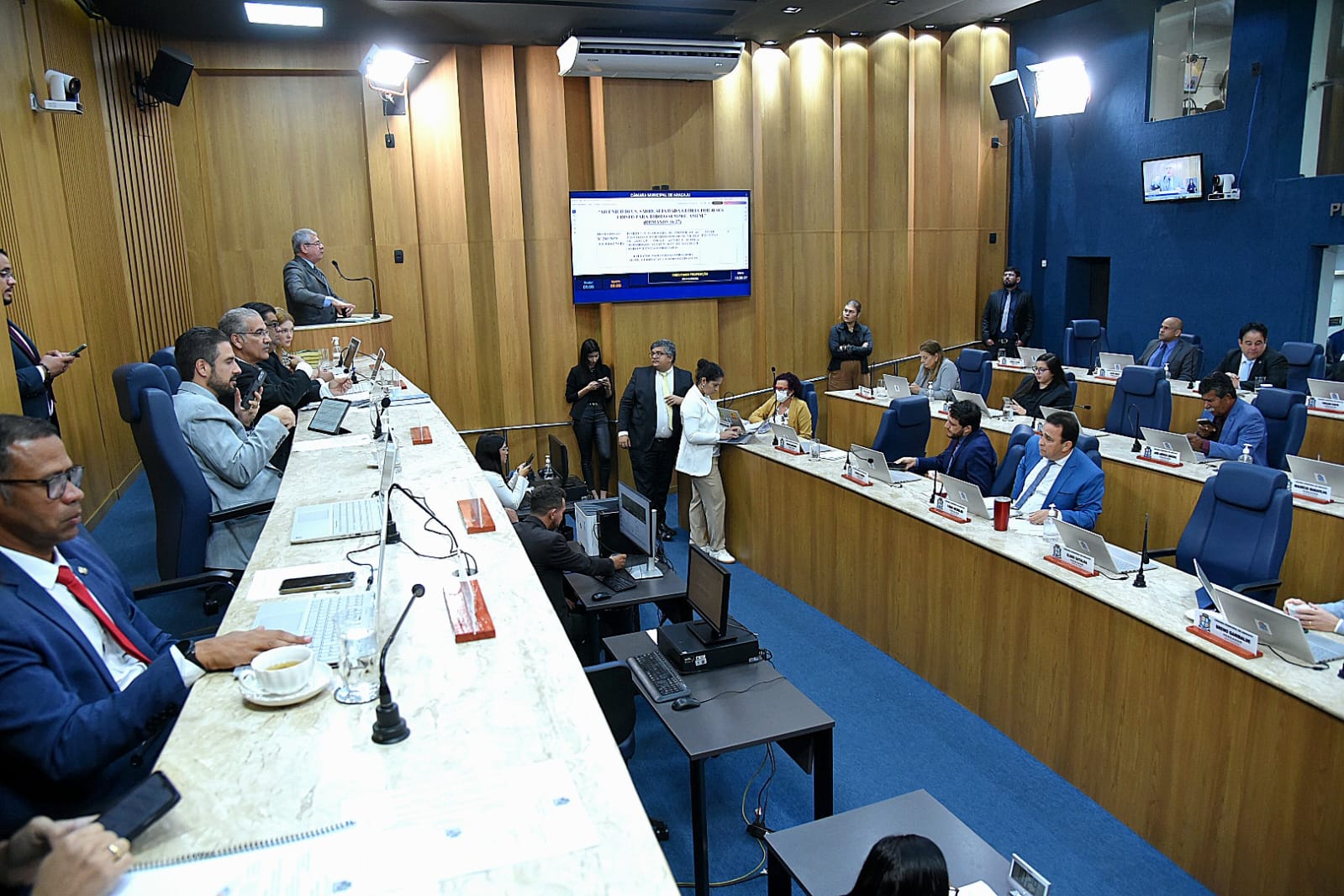 Projeto de parcerias público-privadas: vereadores aprovam 15 emendas ao PL 