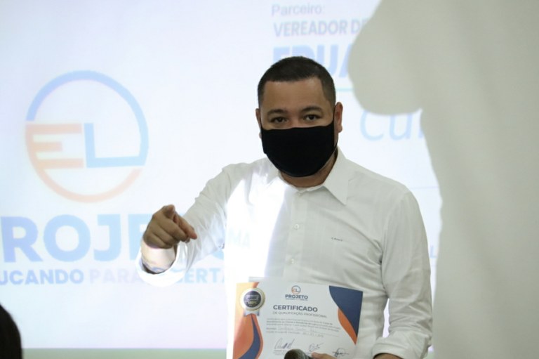 Projeto social parceiro de Eduardo Lima formou 1717 alunos em 34 bairros da Grande Aracaju