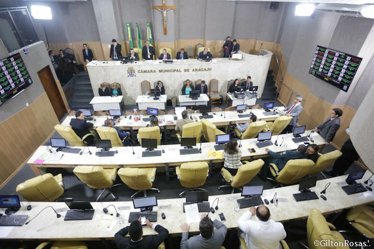 Projetos de Resolução e de Lei são apreciados na Câmara