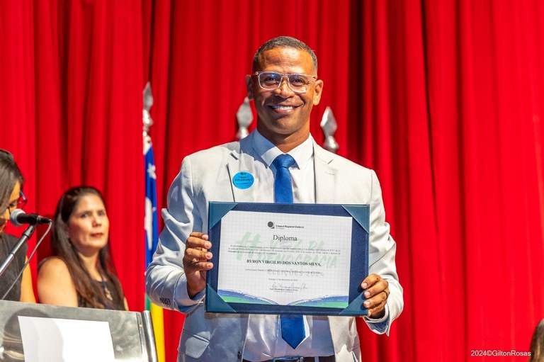 "Quero agradecer a cada aracajuano que depositou sua confiança em meu trabalho e que reconhece o caminho trilhado até aqui", declara Sgt. Byron em Diplomação