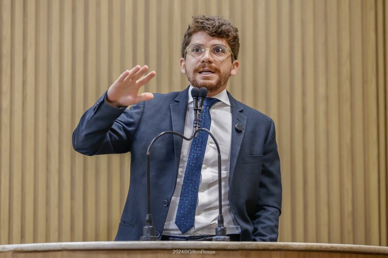 Reciclagem: Breno Garibalde destaca trabalho de mulheres no interior de SE 