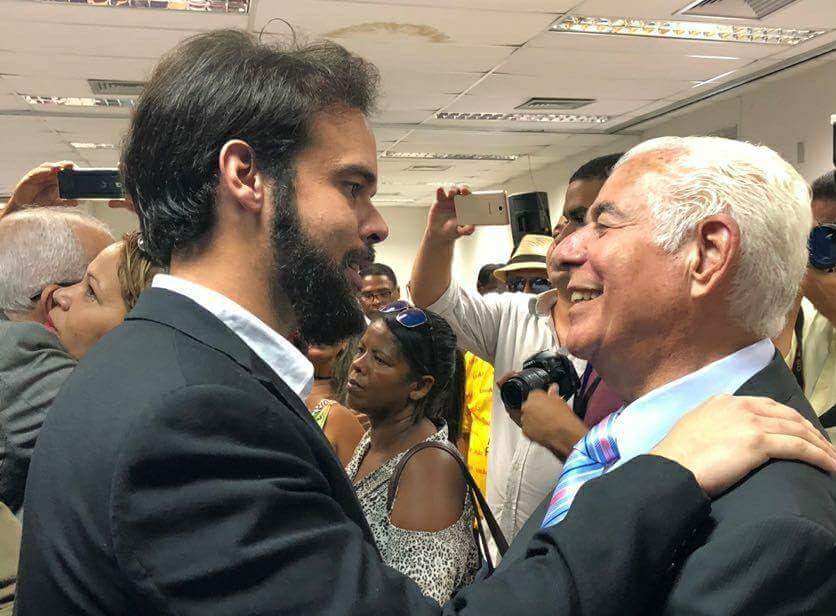 Reitor da Unit convida Thiaguinho para inauguração de campus nos Estados Unidos