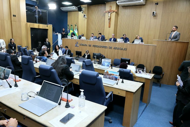 Retorno do vereador Rodrigo Fontes, luta pelo direito dos animais e defesa da autonomia do parlamento aracajuano foram temas do Grande Expediente    