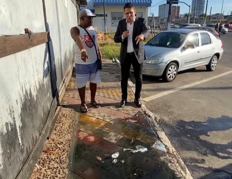 Ricardo Marques comprova odor forte e abandono da área do Terminal Pesqueiro no Mercado de Aracaju