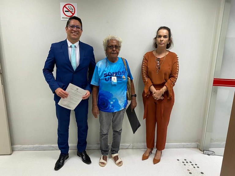 Ricardo Marques e representante do Ciras procuram MP para tratar da acessibilidade da rua Rosa Azul