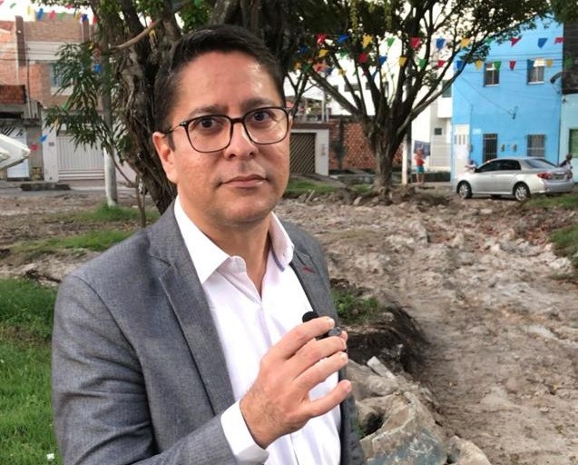 Ricardo Marques pede explicação sobre obra por engano em praça do bairro Industrial