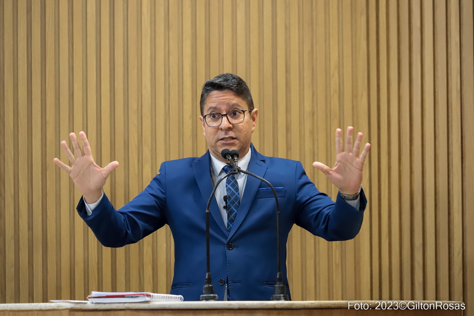 Ricardo Marques questiona se querem privatizar a saúde de Aracaju