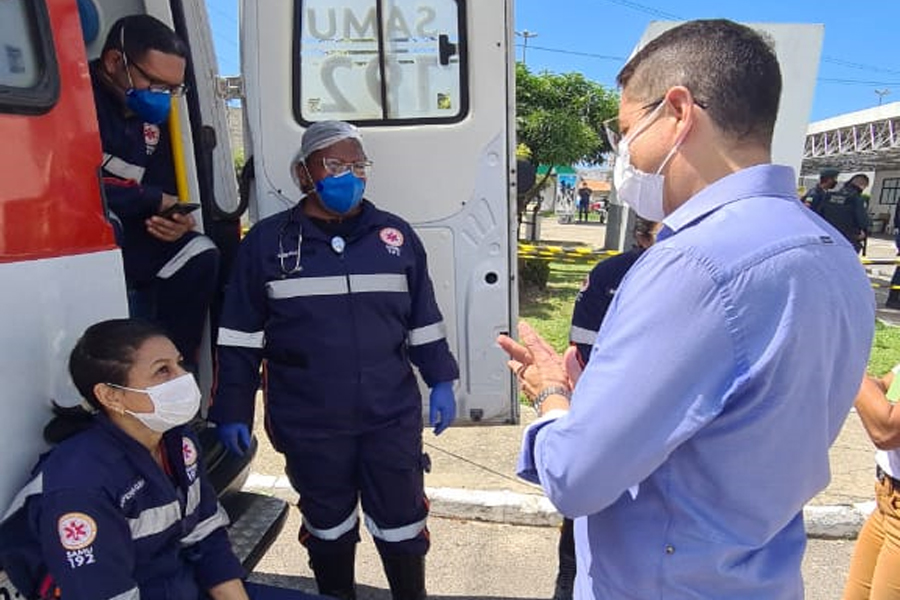 Incêndio: Ricardo Marques vai ao Nestor Piva e presta solidariedade às vítimas
