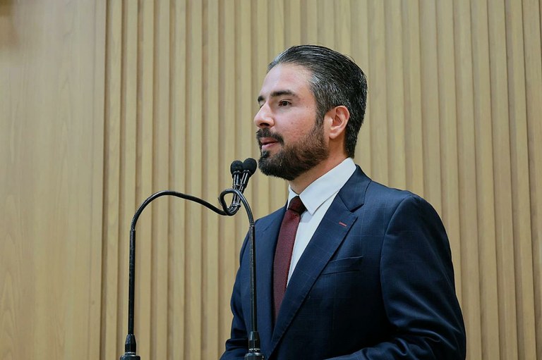 Ricardo Vasconcelos cobra ações contra alagamentos e ligações clandestinas de esgoto em Aracaju