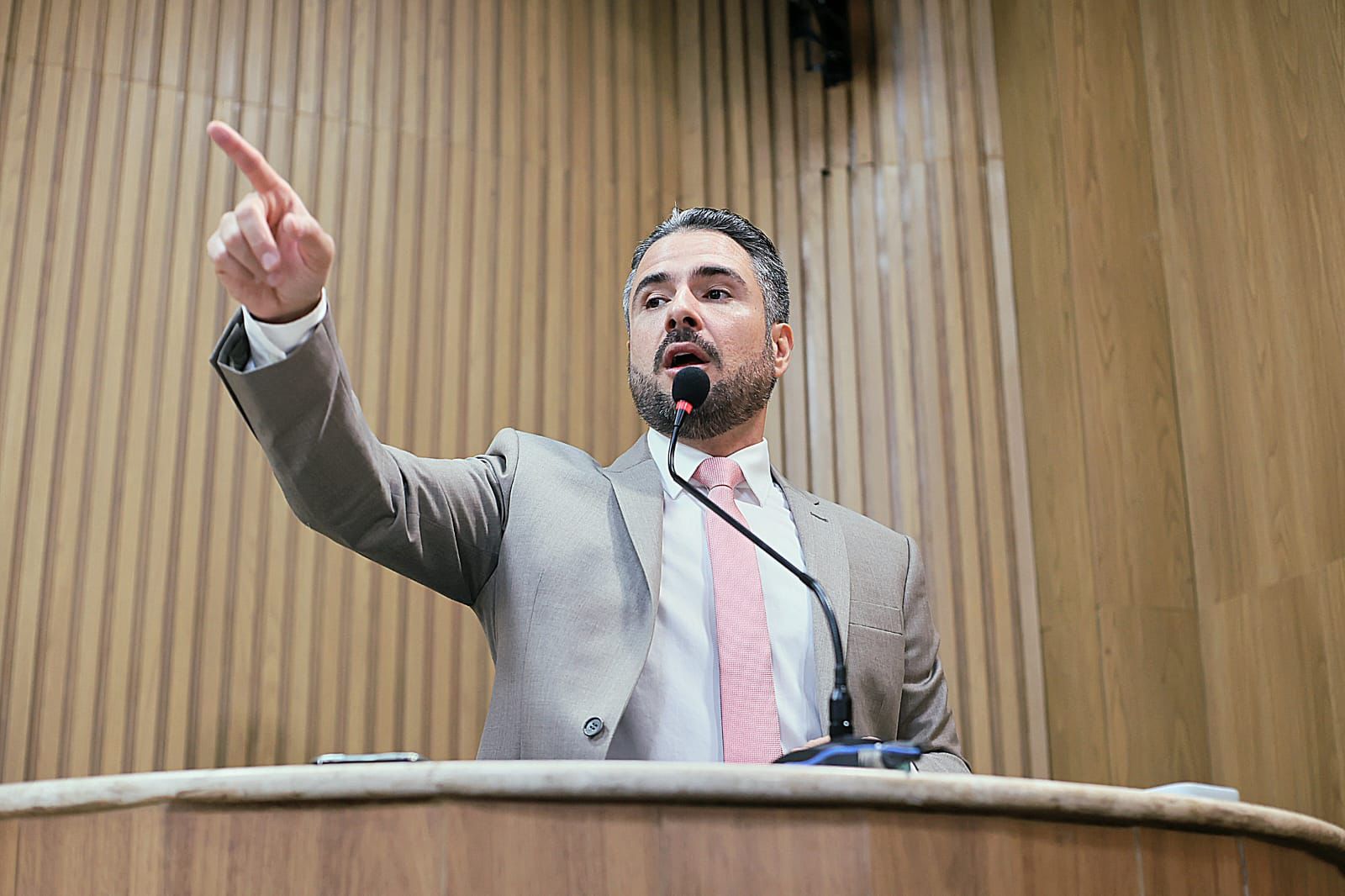 Ricardo Vasconcelos critica ataques políticos e cobra manutenção de equipamentos públicos em Aracaju