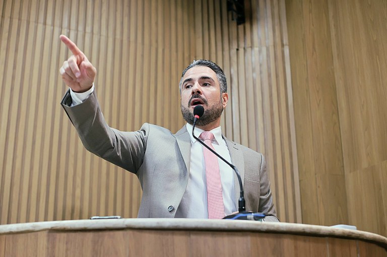 Ricardo Vasconcelos critica ataques políticos e cobra manutenção de equipamentos públicos em Aracaju