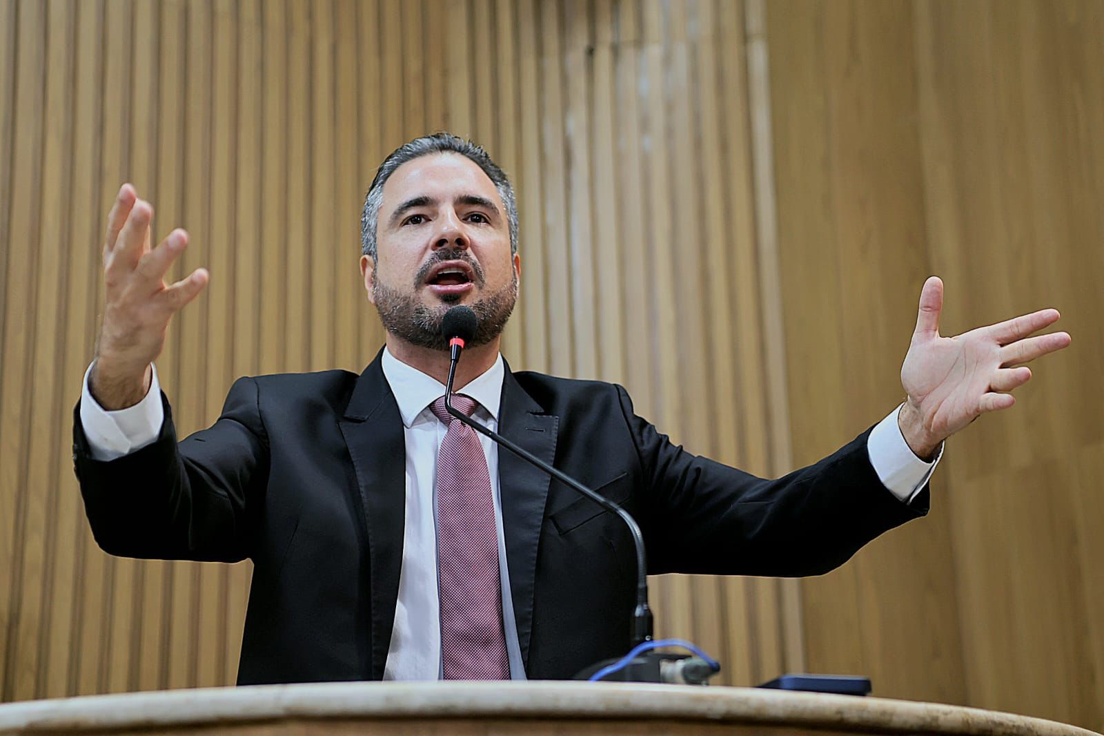 Ricardo Vasconcelos defende choque de gestão na saúde e cobra ampliação da média e alta complexidade em Aracaju