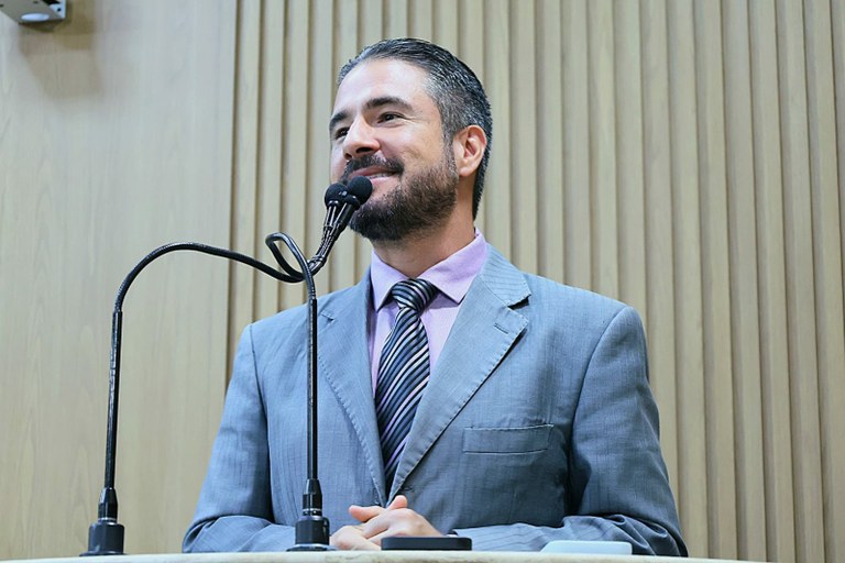 Ricardo Vasconcelos destaca importância de avanços na saúde e fala sobre movimentos políticos em Sergipe