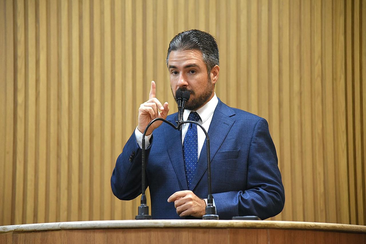 Ricardo Vasconcelos destaca recorde histórico de empregos com carteira assinada em Sergipe