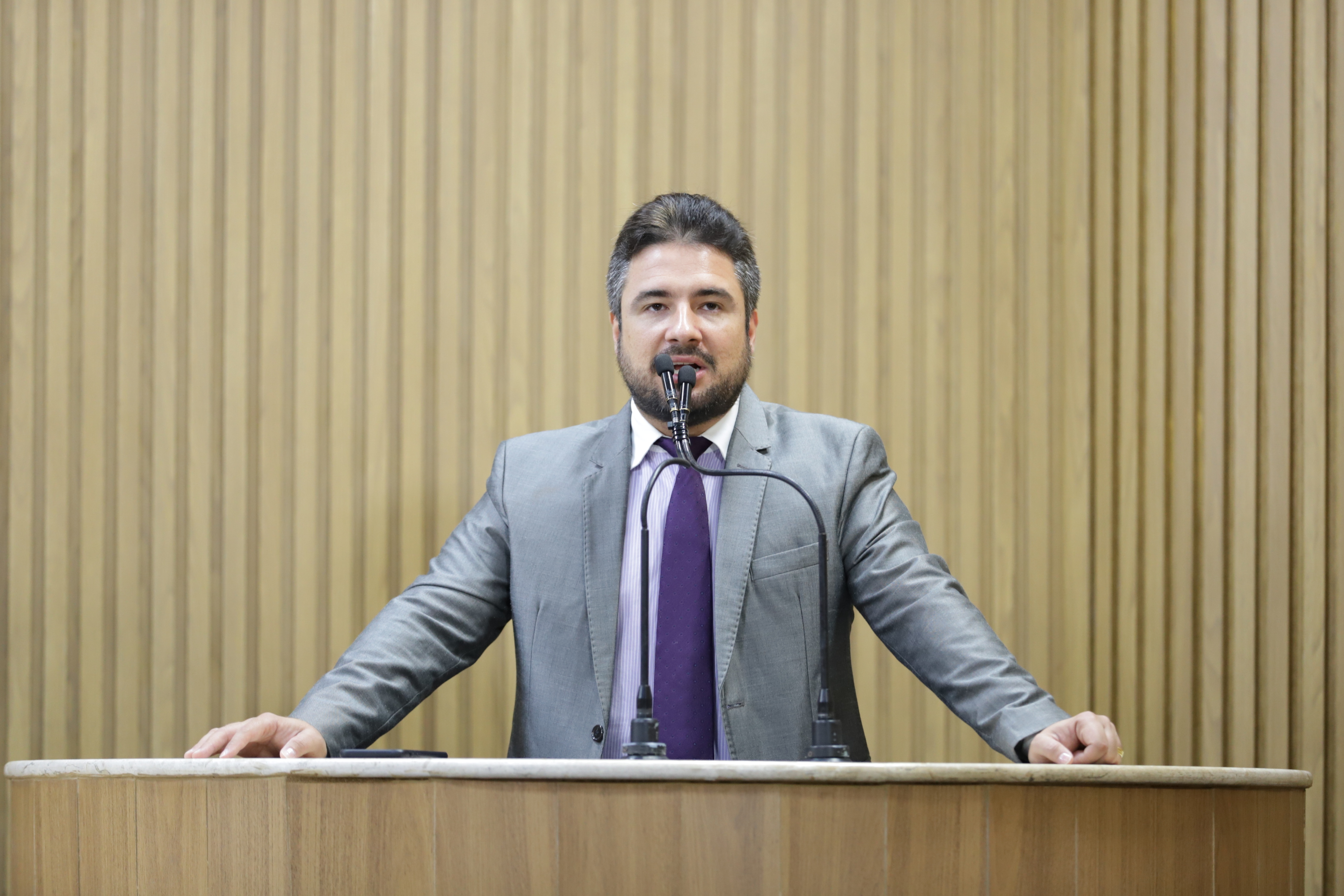 Ricardo Vasconcelos fala sobre PL que visa barrar ligações indesejadas das empresas de telemarketing. 