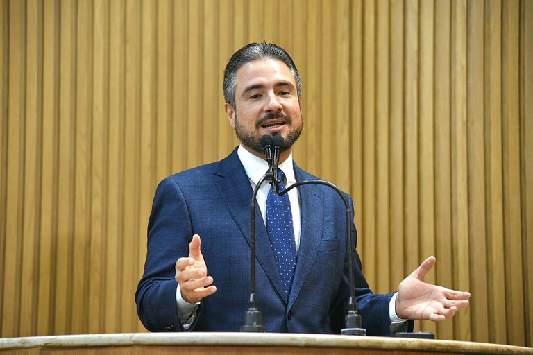 Ricardo Vasconcelos parabeniza gestores pela realização dos festejos juninos e destaca impacto na economia