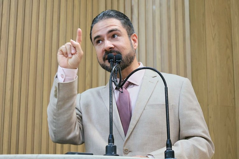 Ricardo Vasconcelos rebate críticas e defende atuação do Parlamento após fala de representante do Conselho Municipal de Igualdade Racial