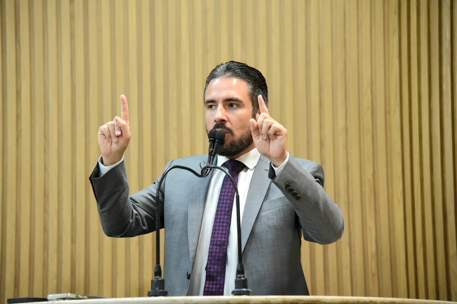 Ricardo Vasconcelos tranquiliza servidores sobre reforma da Previdência: “Não aprovaremos retrocessos”